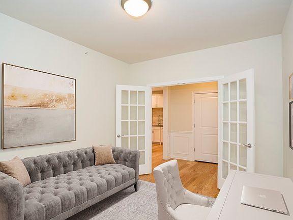 Flex Room for Den or Study