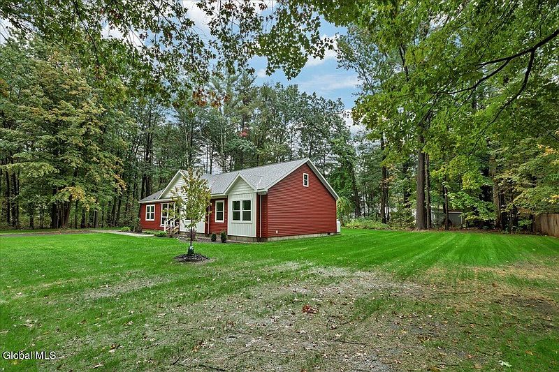 4th image of 113 Jones Road
