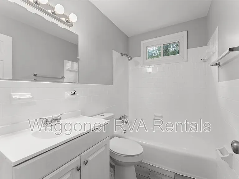 924 Kingsway Rd — Photo 39