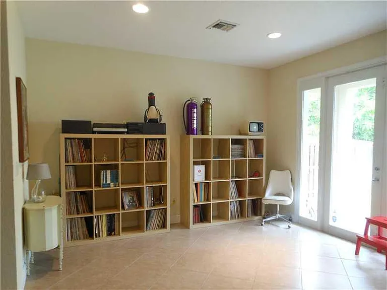 1108 NW 2nd Ave — Photo 6