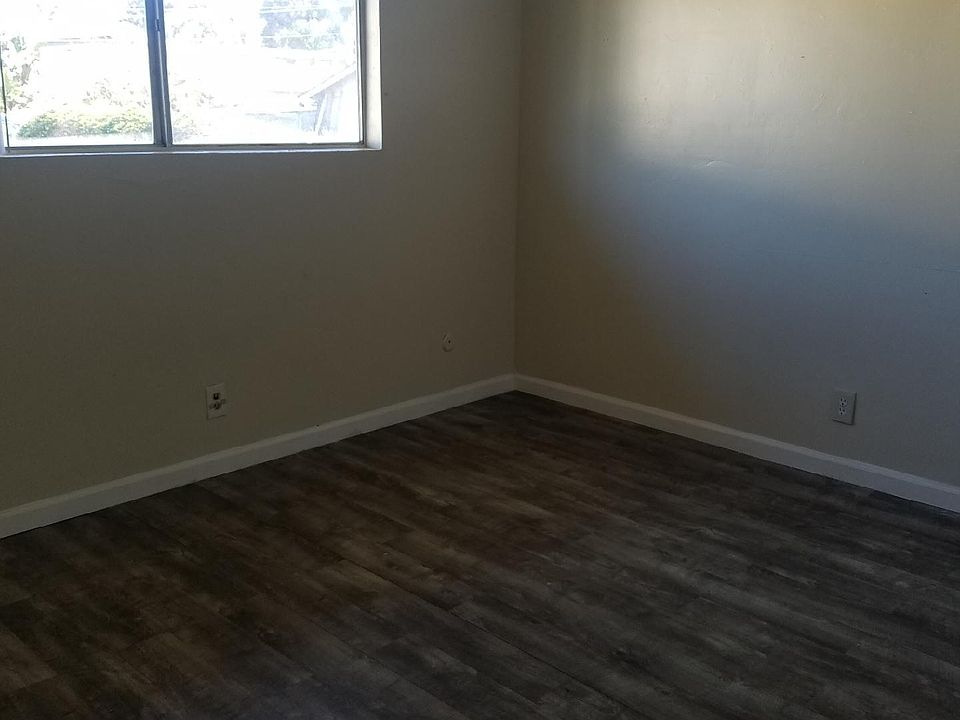 2nd image of 1210 S Vine St APT F