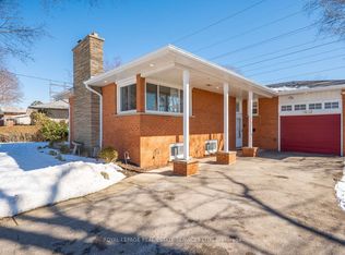 1602 Carletta Dr, Mississauga, ON L4X 1E5