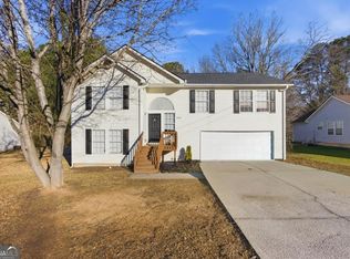 7347 Bramble Oak Dr, Douglasville, GA