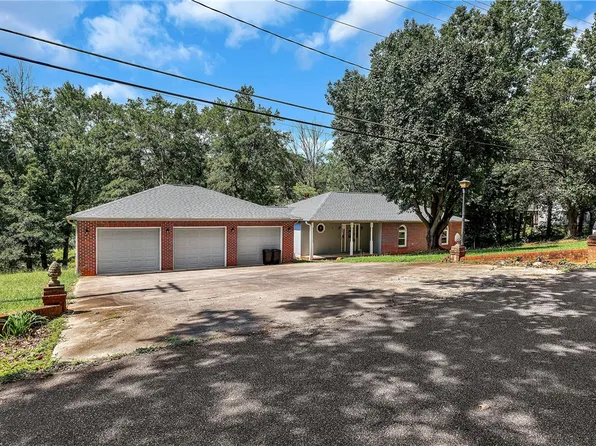118 Old Saluda Dam Rd, Greenville, SC 29611