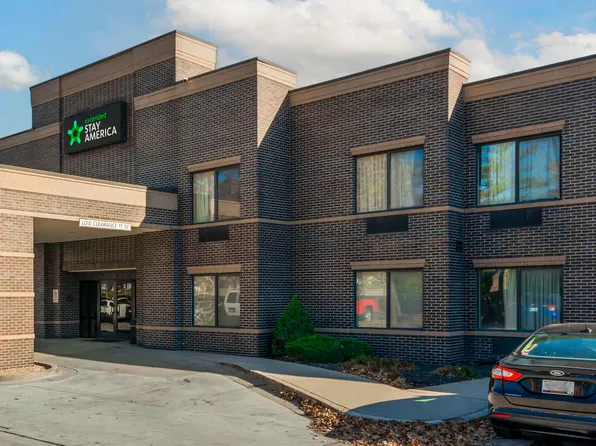 Kansas City - Overland Park - Nall Ave, 5401 W 110th St, Leawood, KS 66211