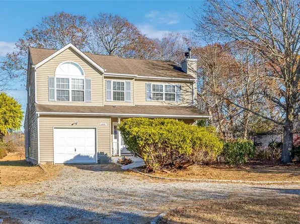 1400 Aldrich Lane, Laurel, NY 11948