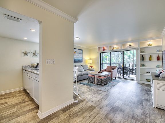 3rd image of 3220 Tennis Villas #3220