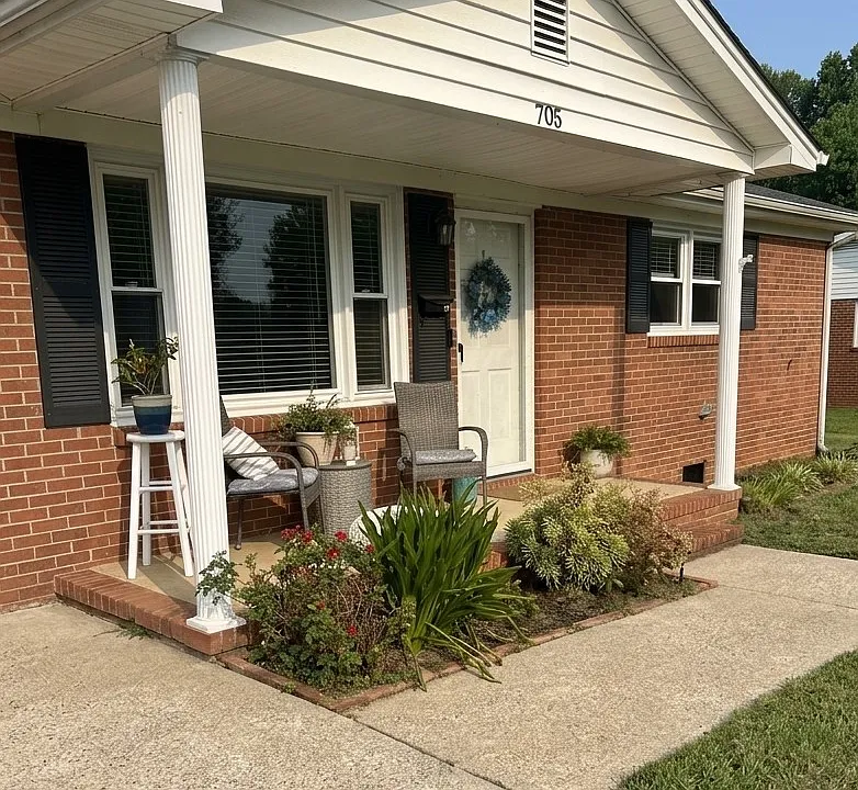705 Bridge Rd