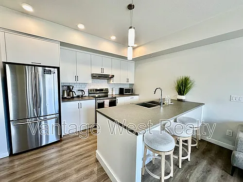1215 Saint Paul St Photo 1