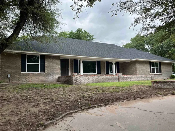 2703 Oak Hollow Rd, Woodward, OK 73801