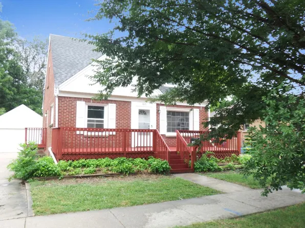 1617 South 88th STREET, West Allis, WI 53214