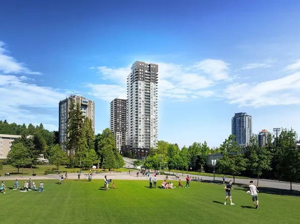 13387 Old Yale Rd #808, Surrey, BC V3T 3B1