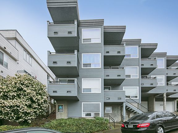 2nd image of 2564 Gilman Dr W APT 103