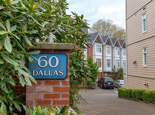 60 Dallas, Victoria, BC V8V 1A2