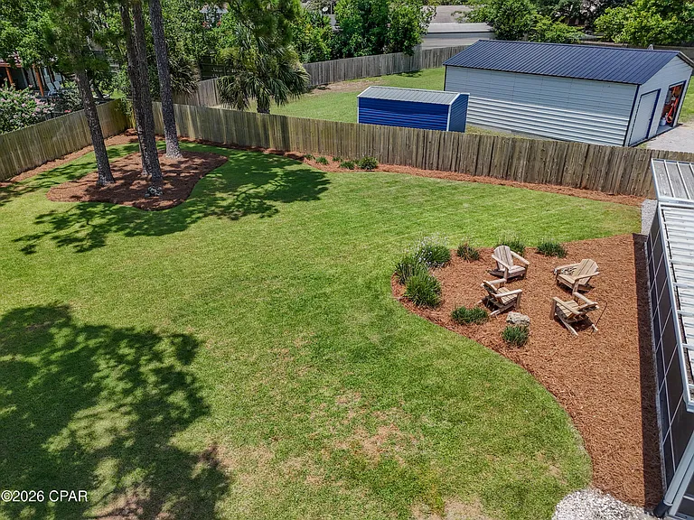115 Circle Dr — Photo 35
