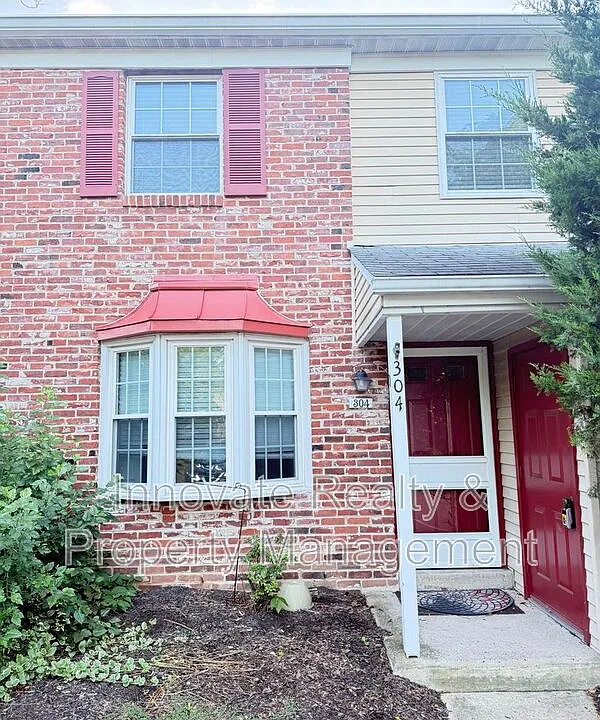 304 Brookwood Dr
