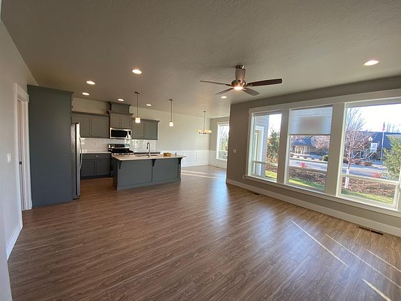 Very Bright Living room