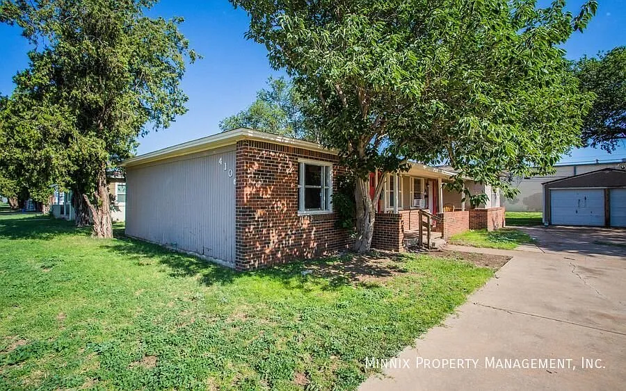 2 bedroom | 4106 35th St. #A — Photo 3