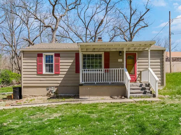 2215 S 22nd St, Kansas City, KS 66106