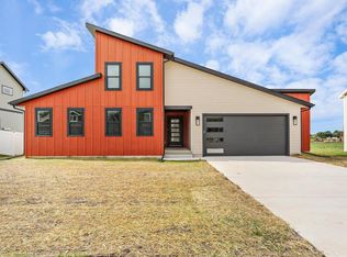 5811 Divine St, Madison, WI 53718