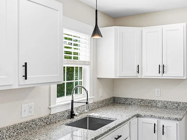 408 E Little Creek Rd — Photo 12