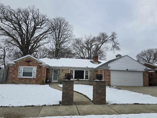 26731 Parkington St, Roseville, MI 48066