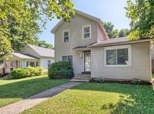 1009 N Evans St, Bloomington, IL 61701