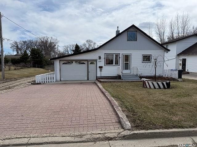 1st image of 230 Nicholas STREET