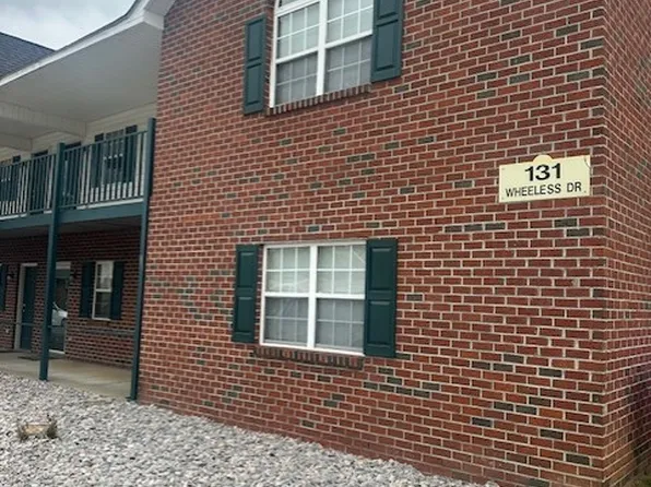 131 N Wheeless Dr #M, Nashville, NC 27856