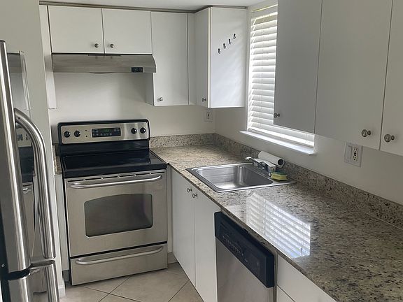 kitchen left side