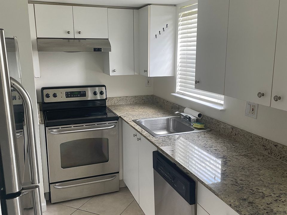 kitchen left side