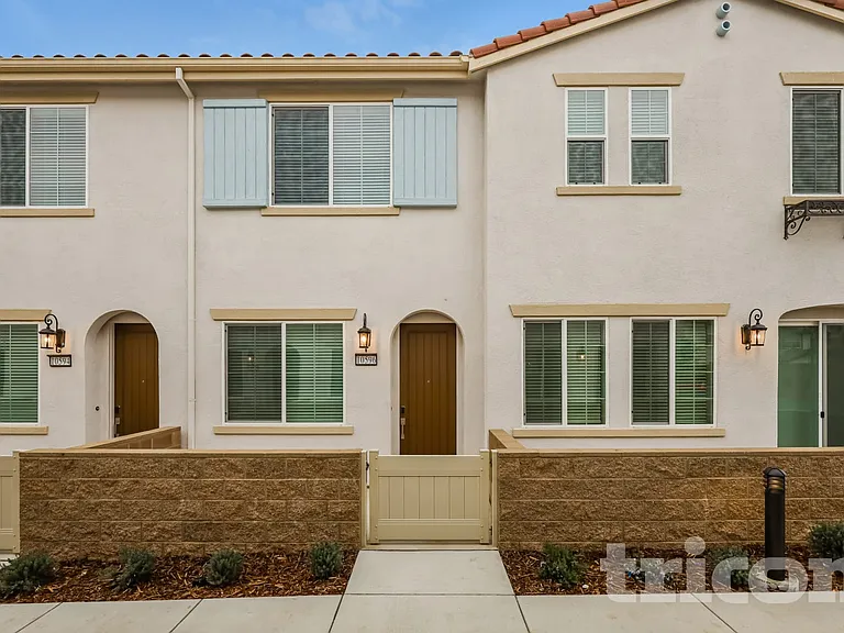 10596 Gato Ct — Photo 1