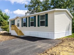 82 Circle Dr, Stonington, CT 06378