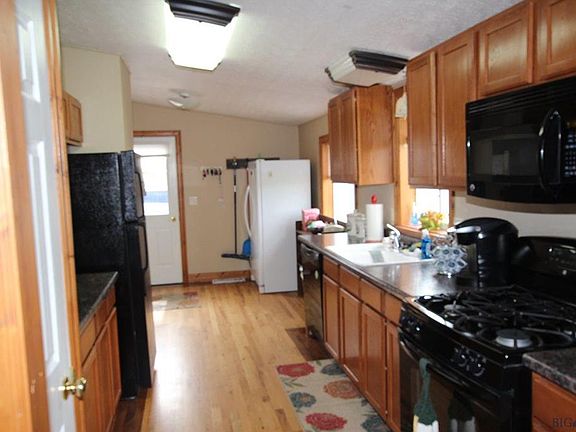2nd image of 145 Hereford Dr