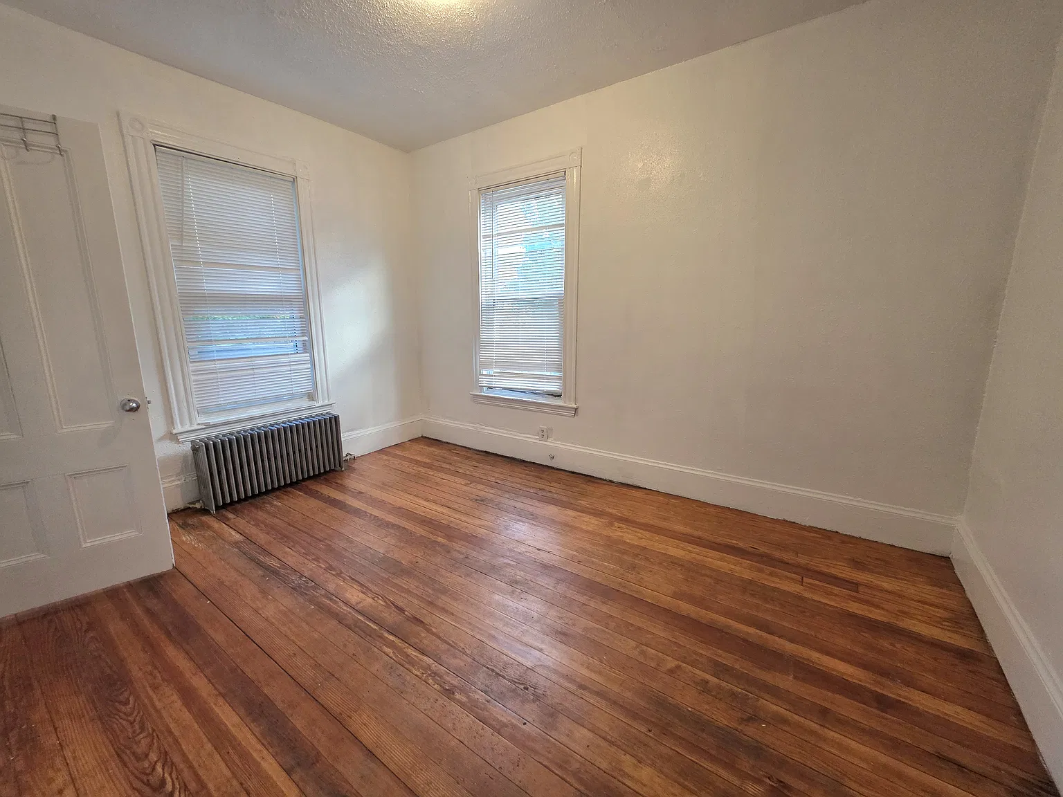 3 bed, $3,000 — Photo 4