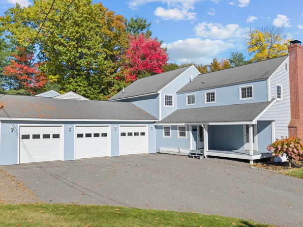31 Burke Street, Farmingdale, ME 04344