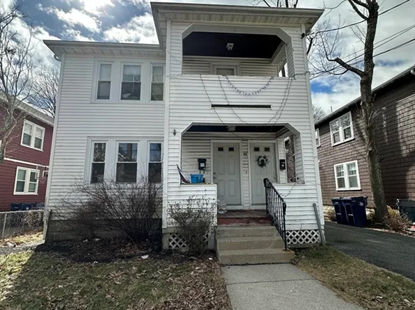 110 Knoll St, Roslindale, MA 02131