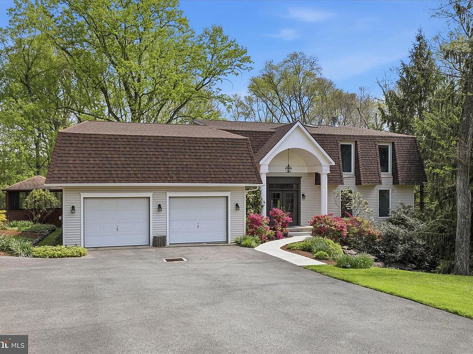 1st image of 259 Ironstone Ridge Rd