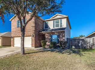 540 Hidden Dale Dr, Fort Worth, TX 76140
