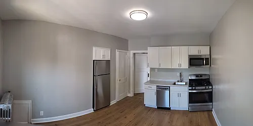 Lower East Side Milwaukee Studio and One bed Apartments- Flexible Lease Terms Photo 1