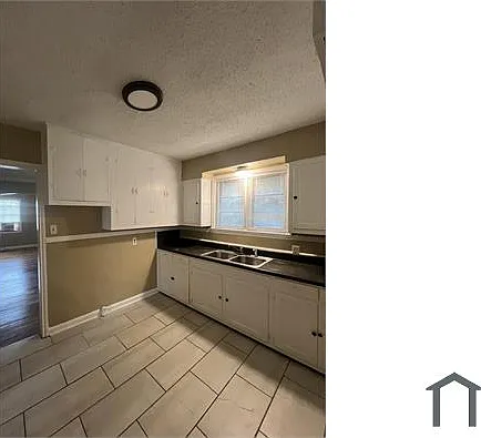 1063 Ramona St — Photo 6