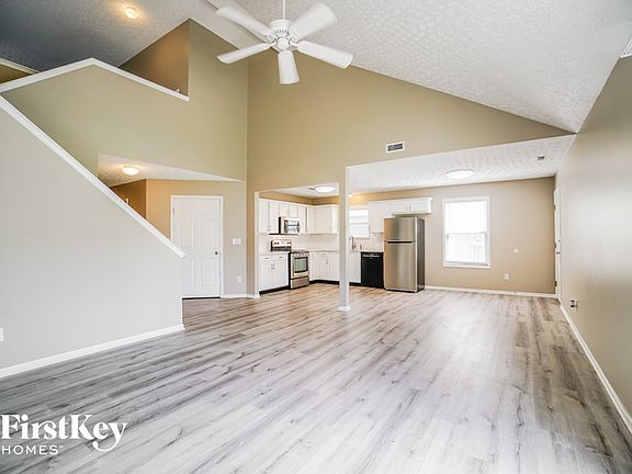 3rd image of 8301 Mira St