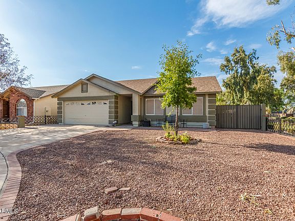 3rd image of 2334 E LONGHORN Place