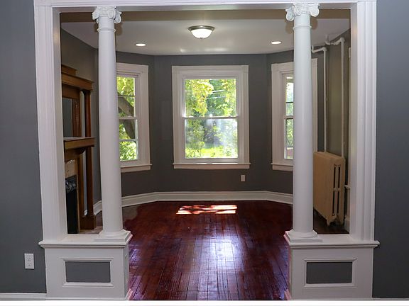 3rd image of 103 Leah St