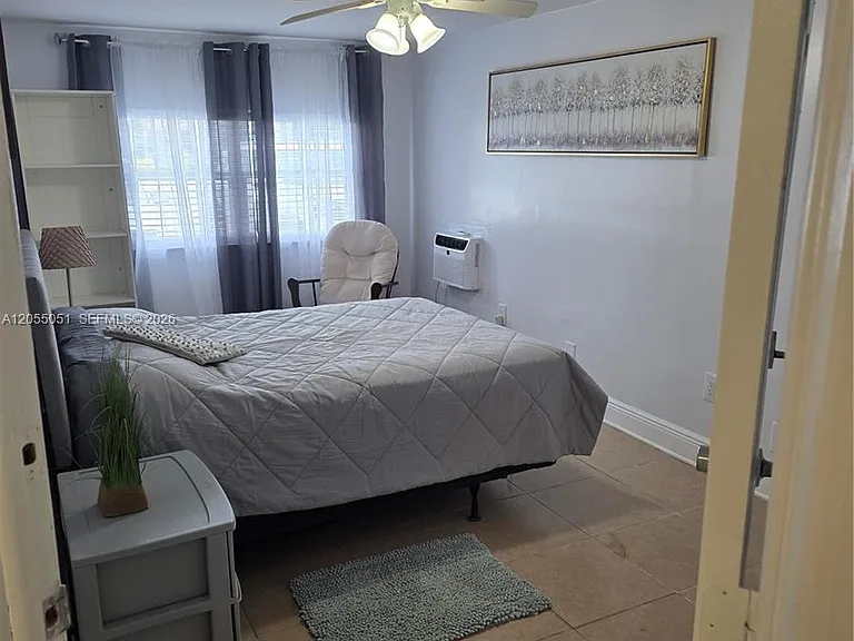 5712 Hollywood Blvd #1 — Photo 8