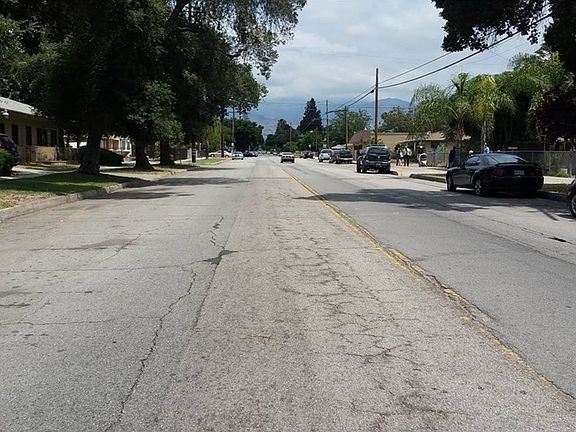 3rd image of 1008 N Sierra Way