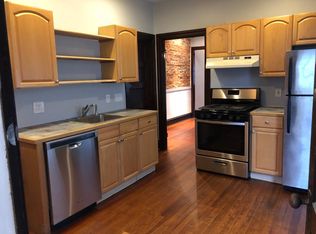 521 Conarroe St, Philadelphia, PA 19128
