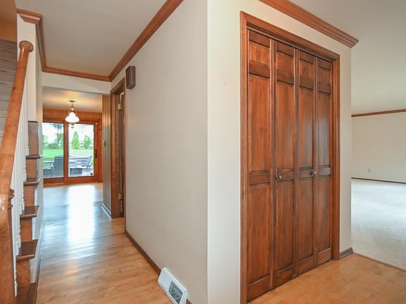 3rd image of 3095 Pine Ridge Ct