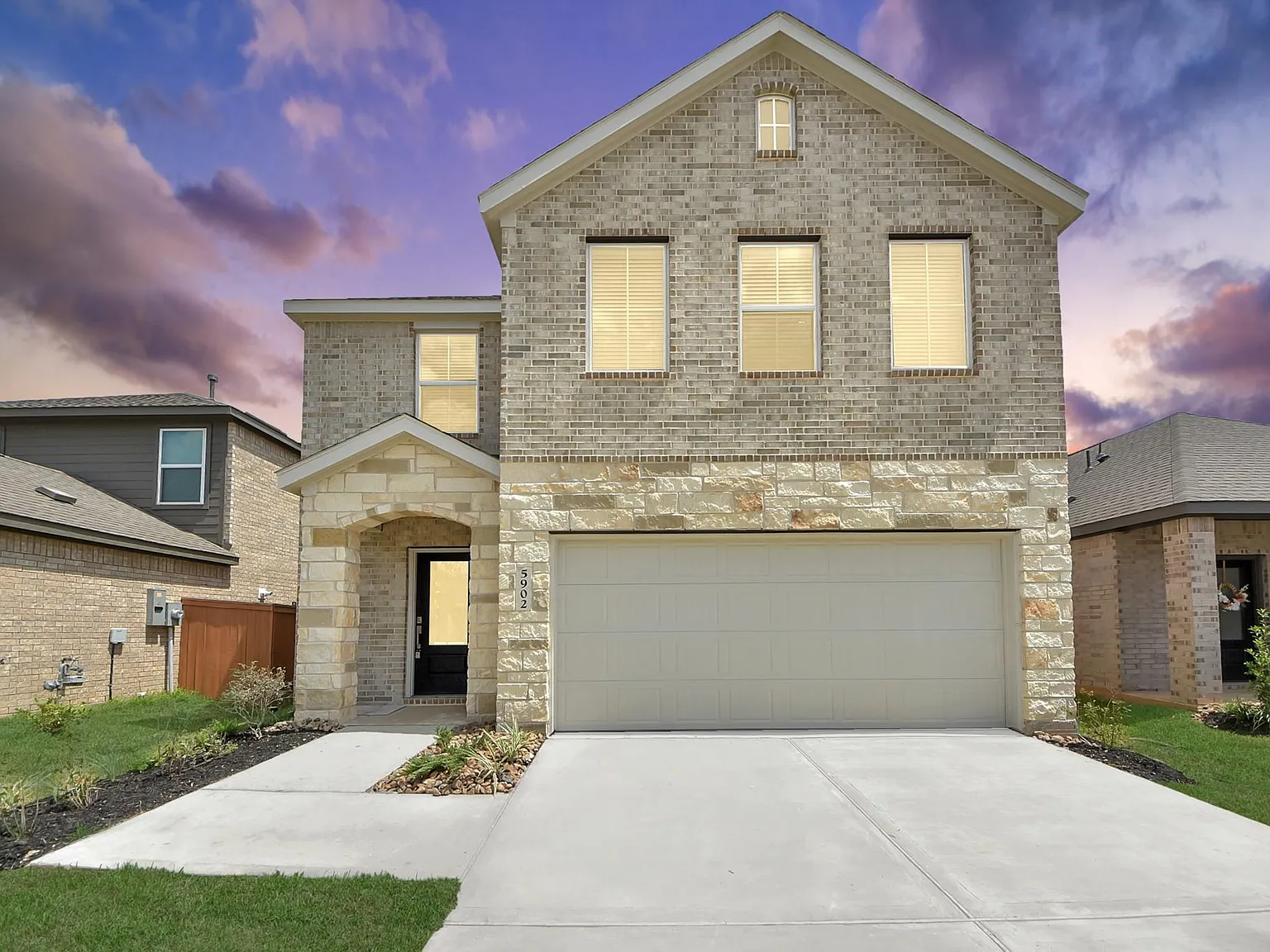 5 bed, 3.0 bath, 2637 sqft, $3,200 — Photo 1