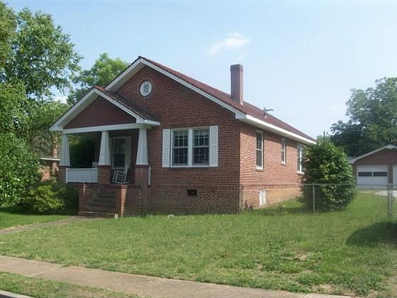 1st image of 213 Woodlawn St
